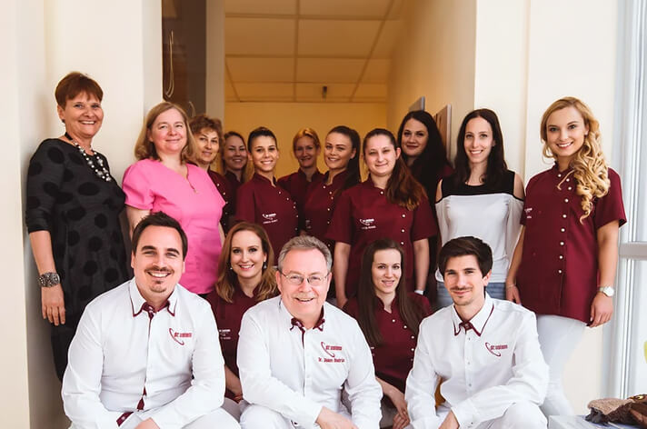 Dr. Volom András fogorvos, fogászat, Dr Volomné Varga Mariann,Myofunkcionális fogszabályozás , Holisztikus fogászat és migrénterápia Budapest 3. kerület